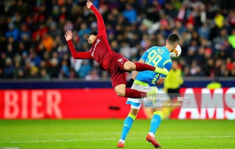 九游体育官网-包含赛前突围战来临，费耶诺德围绕亚冠刷新队史纪录，气氛紧张，训练强度明显提升的词条