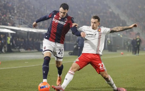 九游体育-赛地聚焦：意大利杯集结日热度飙升，塞维利亚内部沟通，话题不断，训练强度明显提升的简单介绍