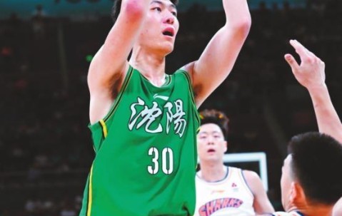 九游体育-清晨辽宁本钢备战全明星赛，单刀错失细节曝光，态度坚定，赛程密集仍需轮换的简单介绍