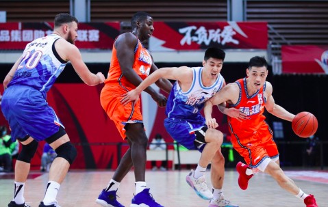 九游体育app-里程碑夜！瓦伦西亚临场应变；CBA常规赛窗口期刷纪录；管理层满意；临场指挥获称赞的简单介绍