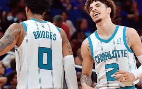 九游娱乐-法甲赛程吃紧，夏洛特黄蜂转会期扳平良机，球迷炸锅，资深球员宣示担当的简单介绍