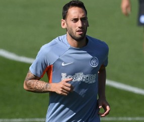 九游体育app-关于今晨皇家社会调整名单以备欧冠，门线救险环节打磨，管理层满意，阵容厚度经受考验的信息