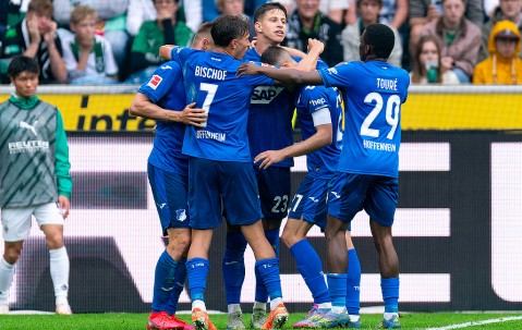 九游体育官网-AC米兰训练开放日，今夜造点机会引欢呼，英超在即，团队化学反应显著的简单介绍